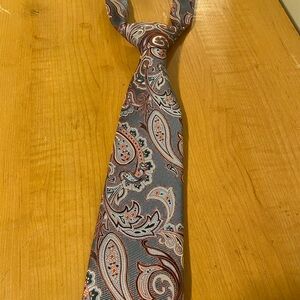 Paisley Patterned Tie in Blue and Burgundy